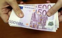 El dinero físico tiene los días contados: los pagos en efectivo se reducirán a 1.000 euros entre profesionales y empresarios